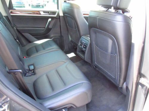 TDI Lux 4WD , Black Uni, Black Leather, DIESEL, image 28