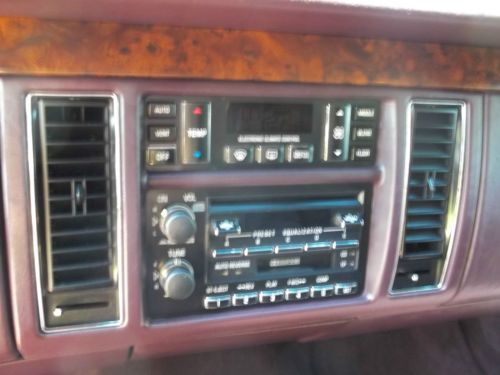 1994 Cadillac Fleetwood Brougham Sedan 4-Door 5.7L, US $11,200.00, image 11