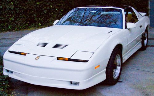 1989 pontiac firebird trans am indy 500 turbo pace car (680 mi only!)