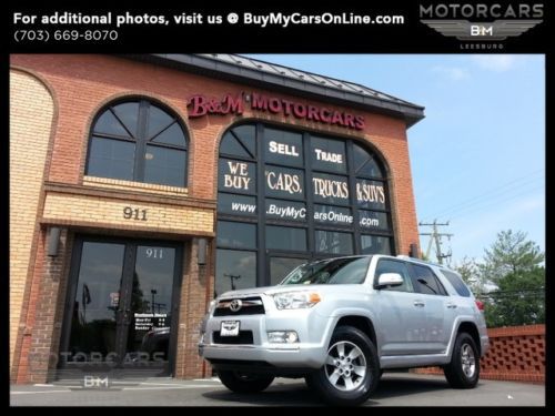 2011 toyota sr5, 3rd row seats, sunroof