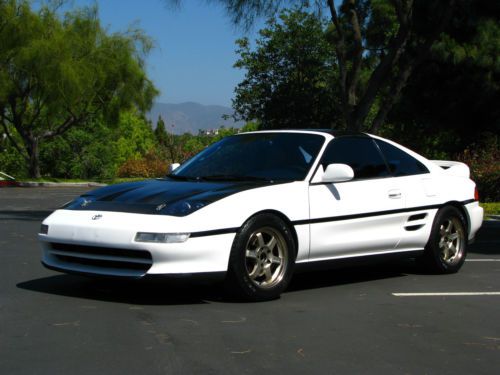 Fast modified &amp; dyno-tuned toyota mr2