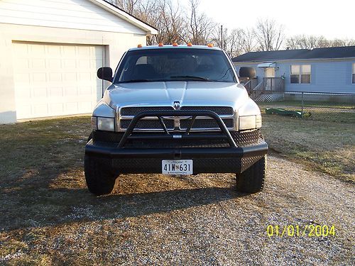 1998 dodge ram 2500  ext cab 4x4 5 speed valair 12 valve nv4500