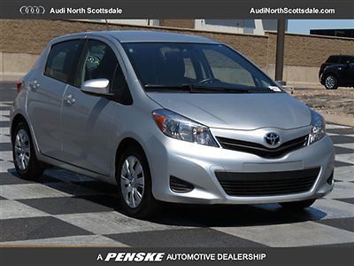 2013 toyota yaris le 27k miles cloth interior clean car fax financing warranty