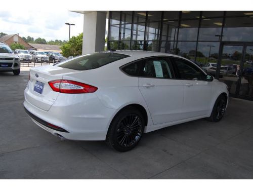 2014 ford fusion se