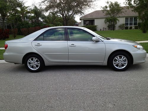 2006 toyota camry le sedan 4-door 3.0l