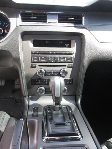 2014 ford mustang v6