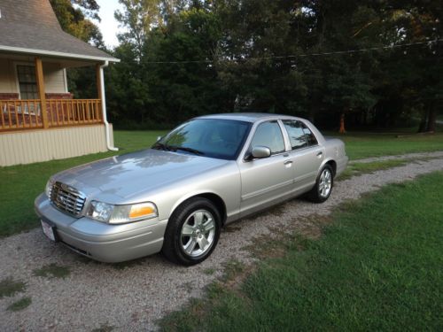 2011 ford crown victoria lx flex fuel v8 rear wheel drive, image 3