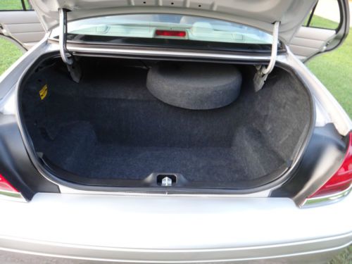 2011 ford crown victoria lx flex fuel v8 rear wheel drive, image 8