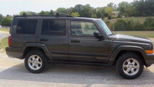 2006 jeep commander base sport utility 4-door 4.7l