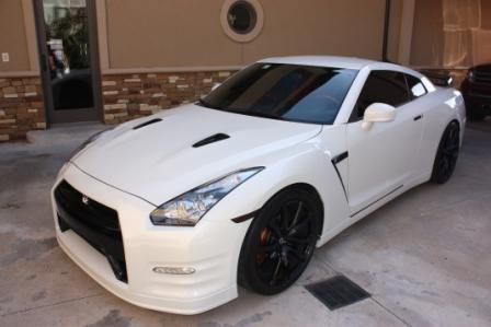 2014 nissan gt-r