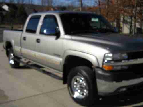 2002 Chevrolet Silverado 2500 HD LT Crew Cab Pickup 4-Door 8.1L, image 2