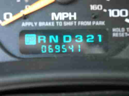 2002 Chevrolet Silverado 2500 HD LT Crew Cab Pickup 4-Door 8.1L, image 6