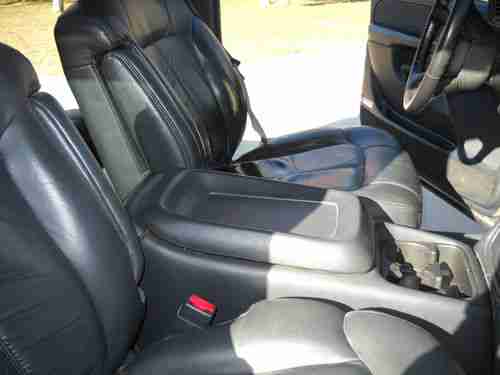 2002 Chevrolet Silverado 2500 HD LT Crew Cab Pickup 4-Door 8.1L, image 10