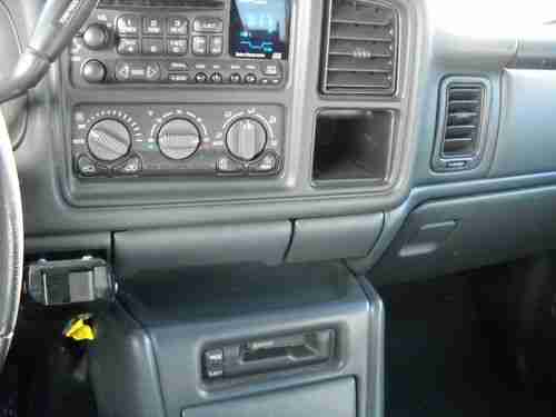 2002 Chevrolet Silverado 2500 HD LT Crew Cab Pickup 4-Door 8.1L, image 13