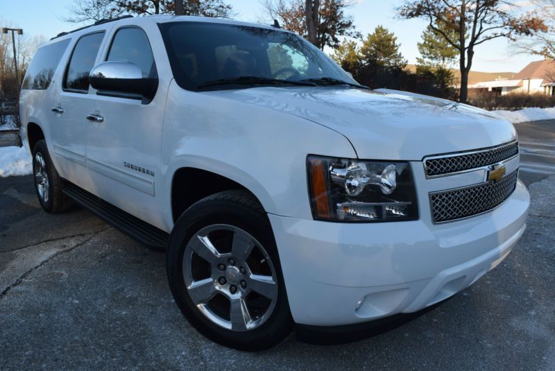 2013 chevrolet suburban 4wd lt-edition  sport utility 4-door