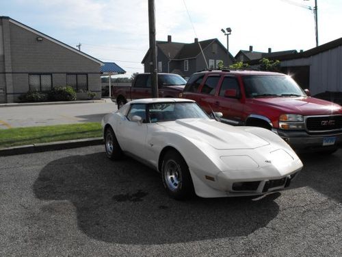 1977 chevrolet corvette stingray