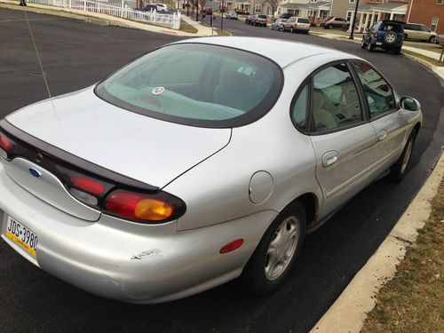 1997 ford taurus gl sedan 4-door 3.0l