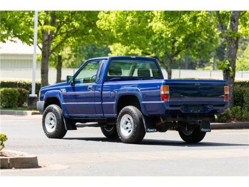 1993 mitsubishi mighty max v6