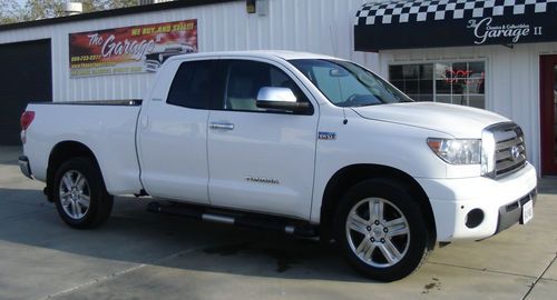 2008 toyota tundra limited crew cab 4-door 5.7l  nav/back up cam/sensors/blu tth