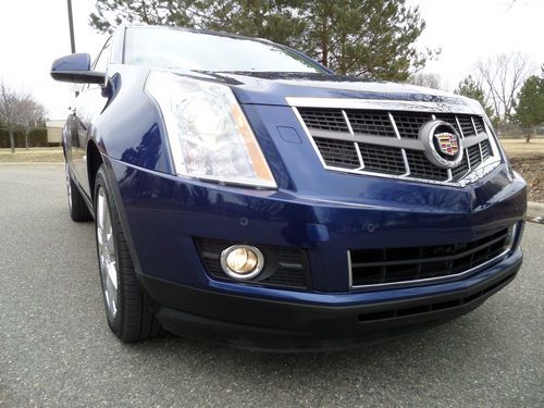 2012 cadillac srx/ no reserve/ navigation/ back up camera/ panoroof/ leather/