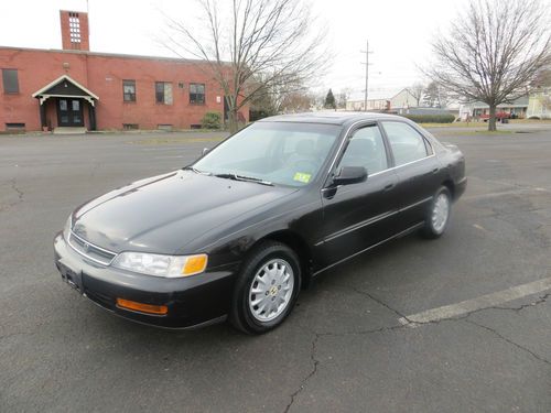 1996 honda  v-tech leather black beauty power roof 5 speed pristine no reserve $