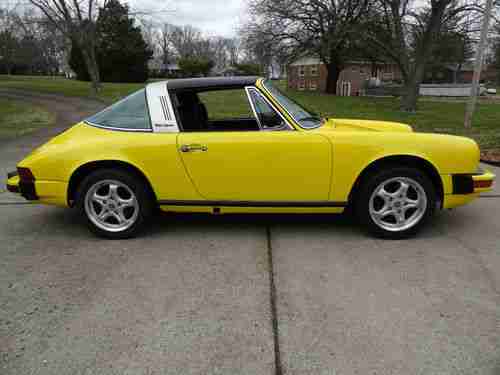 1976 Porsche 911S Targa 2.7L, image 2