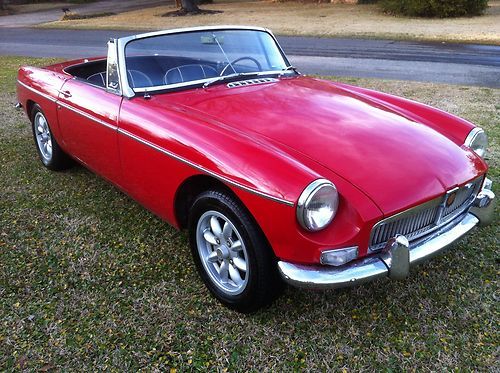 1966 mgb convertible very low reserve! must sell!