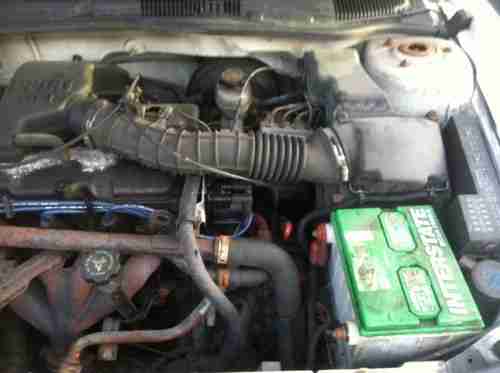 2000 Pontiac Sunifre great commuter car w/ lots of new parts and great gas milea, image 2