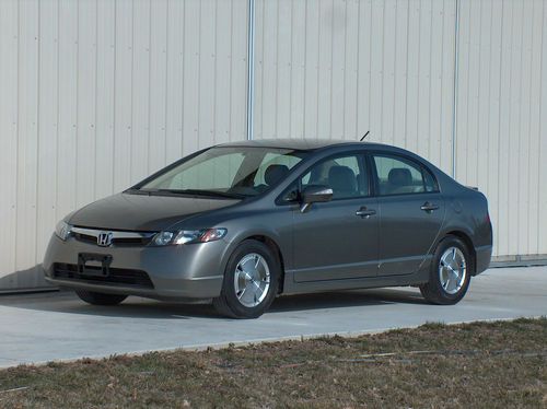 2006 honda civic hybrid - 45 mpg !!!