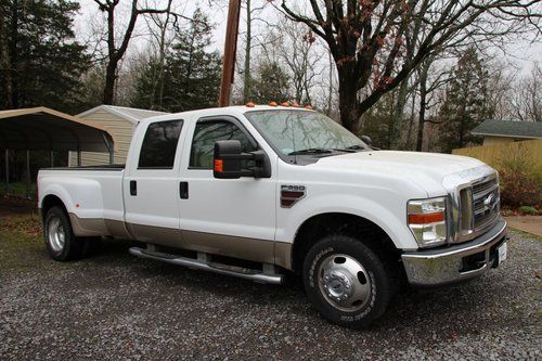 2008 ford f350 4x2 drw (dually) crew cab lariat immaculate cond - only 22k miles