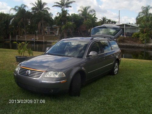 2005 volkswagen passat gls wagon 4-door 2.0l