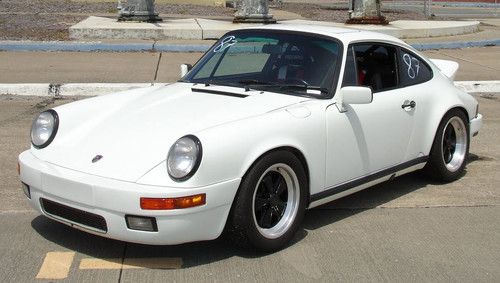 Porsche 911 white coupe 993 3.6 vram conversion