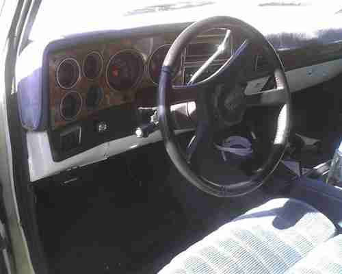 1990 Chevrolet Suburban 4x4 Silverado, image 8