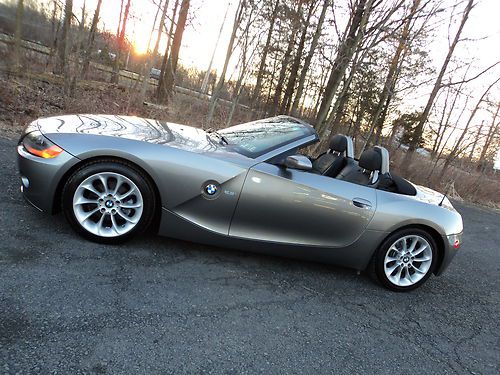 2004 bmw z4 2.5*low miles*just serviced*htd seats*5spd*warranty*$17995/offer!