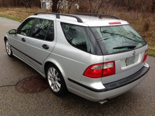 2003 saab 9-5 aero wagon auto clean loaded! maintanences done.