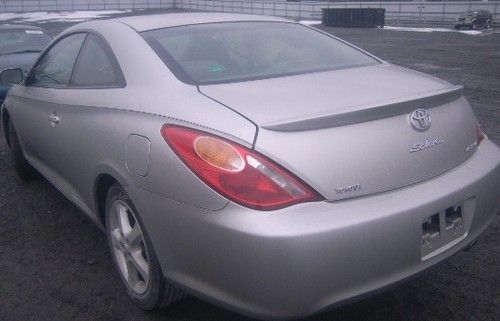 2004 toyota solara sle coupe 2-door 3.3l