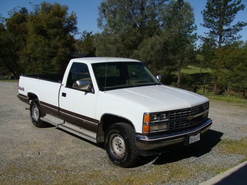1988 chevy silverado  c1500 4x4 truck