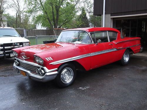 1958 chevrolet biscayne 2-door sedan