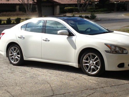 2010 nissan maxima sv sedan 4-door 3.5l