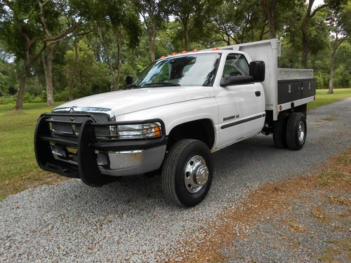 2002 dodge ram 3500-slt 4x4 dually regular cab 8.0 liter v-10 gasoline engine