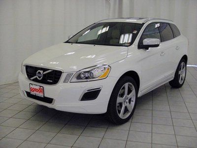 Super rare ice white volvo xc60 t6 "r" design tech pk and platinum pk volvo cert