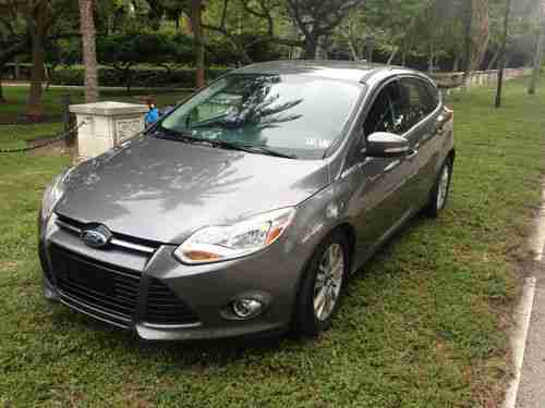 2012 Ford Focus SEL Only 20k Miles, image 2