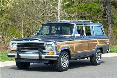 Well equipped, low mileage jeep grand wagoneer!!!