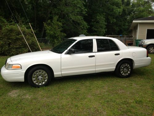 2004 crown victoria police with partition and white strobes maintenance records!