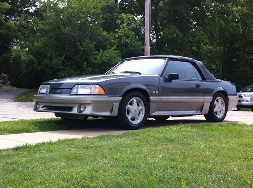 1989 ford mustang gt convertible 2-door 5.0l