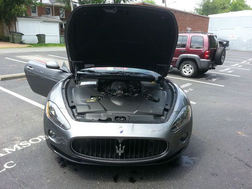 2010 Maserati Gran Turismo S Cabriolet-Grigio Metallic over Red Leather-SEXY, US $89,850.00, image 13