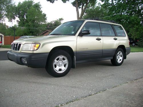 2001 subaru forester awd suv with 5 speed manual transmission