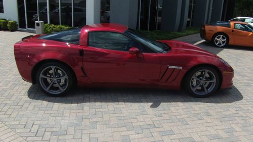 2010 chevrolet corvette grand sport only 18858 miles!  loaded 3lt package