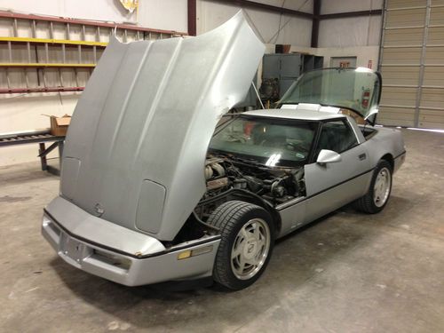 1988 Chevrolet Corvette Coupe, image 2