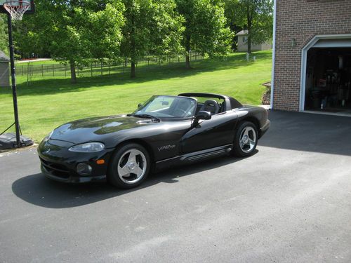 1994 dodge viper rt/10 convertible 2-door 8.0l